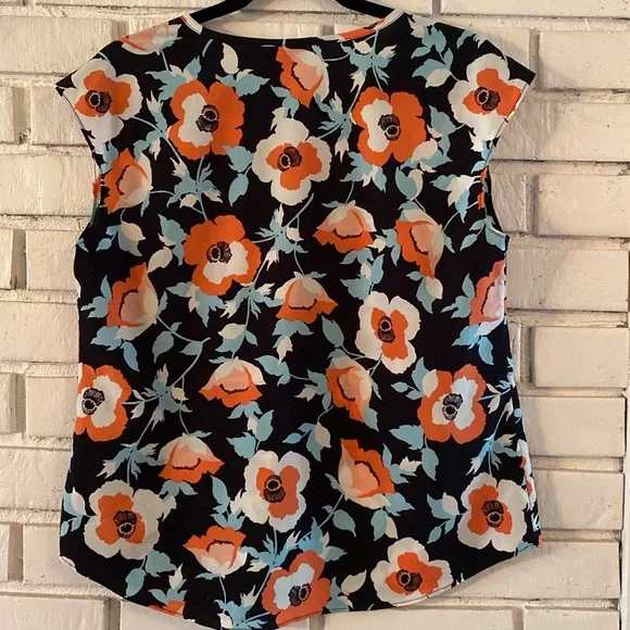 Talbots floral cap sleeve blouse - Picture 6 of 6